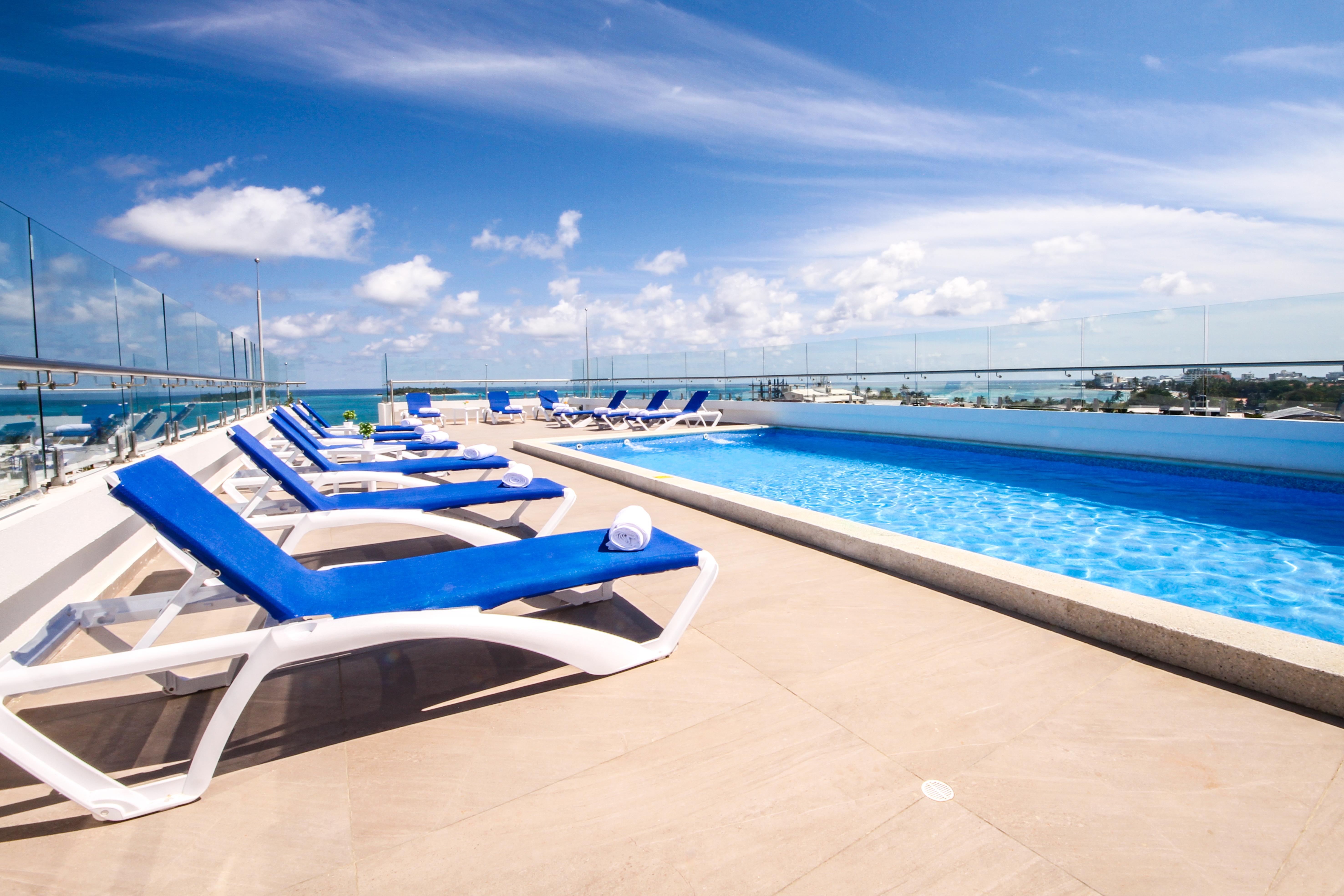 Отель Azure Lofts & Pool Сан-Андрес Экстерьер фото